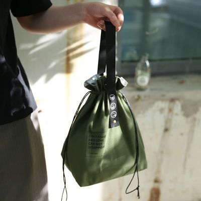 कस्टमाइज्ड इंसुलेटेड बेंटो बैग वाइड ओपनिंग कैनवस ड्रॉस्ट्रिंग लंच बैग